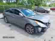 2013 Hyundai Sonata Limited с VIN 5NPEC4AB5DH660774, выставлен на аукционе IAAI как лот 43214817 с пробегом 131 598 миль миль и . История ставок и продаж доступна на DreamBid. Изображение 1.