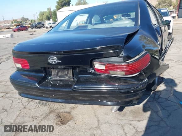 1996 Chevrolet Caprice 1SA Special Value с VIN 1G1BL52P5TR108193, выставлен на аукционе IAAI как лот 43175504 с пробегом Не указан миль и . История ставок и продаж доступна на DreamBid. Изображение 12.