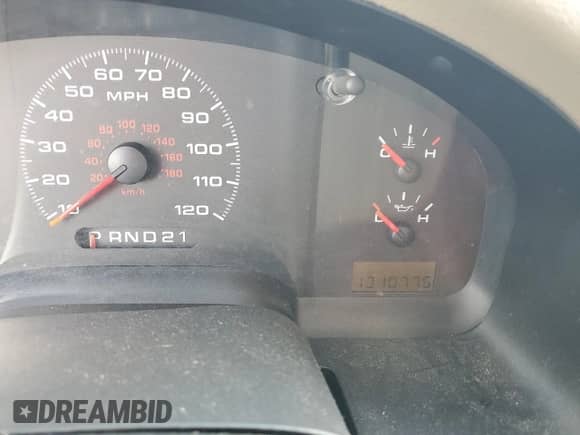 2008 Ford F-150 XL z VIN 1FTRF12238KB62764, wystawiony jako Copart lot #87165365 z przebiegiem 131 077 mil mil oraz Czysty tytuł • Clean title. Historia ofert i sprzedaży dostępna na DreamBid. Obrazek 9.