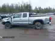 2018 Toyota Tacoma SR5 с VIN 5TFSZ5AN4JX156296, выставлен на аукционе IAAI как лот 41911608 с пробегом 105 340 миль миль и . История ставок и продаж доступна на DreamBid. Изображение 14.