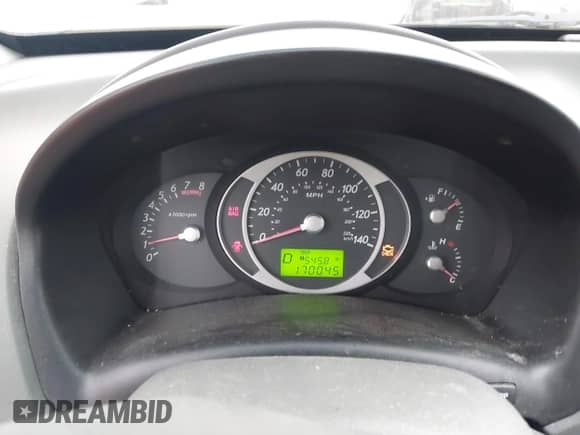 2007 Hyundai Tucson SE z VIN KM8JN72D47U482954, wystawiony jako IAAI lot #41902192 z przebiegiem 170 045 mil mil oraz . Historia ofert i sprzedaży dostępna na DreamBid. Obrazek 7.