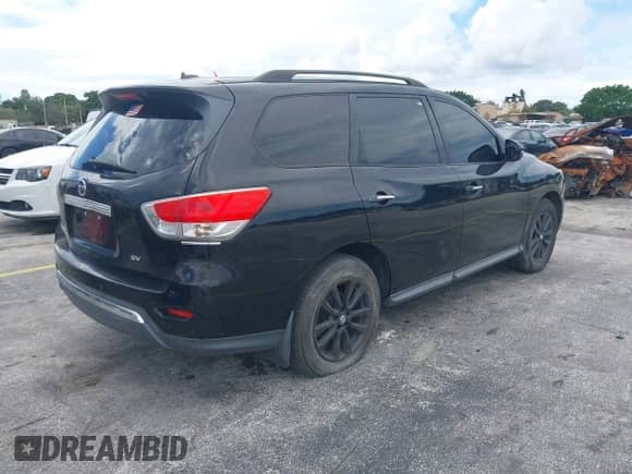 2014 Nissan Pathfinder Platinum z VIN 5N1AR2MN9EC696726, wystawiony jako IAAI lot #43296545 z przebiegiem 141 579 mil mil oraz . Historia ofert i sprzedaży dostępna na DreamBid. Obrazek 4.