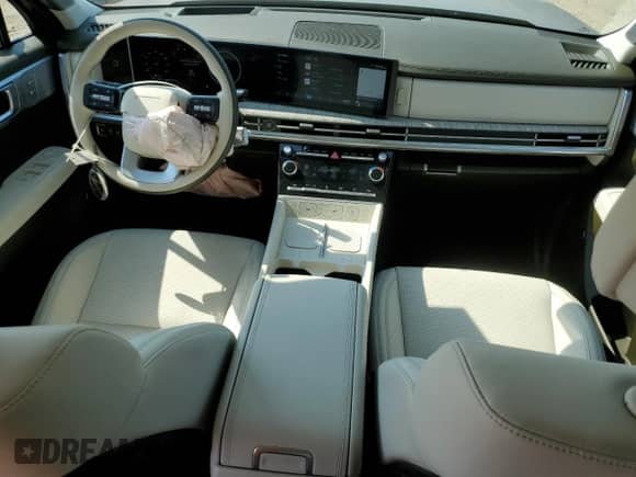 2024 Hyundai Santa Fe Calligraphy с VIN 5NMP54GL8RH028701, выставлен на аукционе Copart как лот 69563814 с пробегом 8 910 миль миль и Списание • Salvage title. История ставок и продаж доступна на DreamBid. Изображение 8.