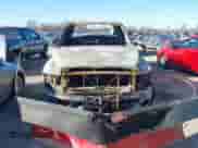 2003 Dodge 2500 ST с VIN 3D7KU28D53G836912, выставлен на аукционе IAAI как лот 41963302 с пробегом Не указан миль и . История ставок и продаж доступна на DreamBid. Изображение 6.