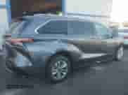 2025 Toyota Sienna Limited с VIN 5TDZSKFC4SS205139, выставлен на аукционе Copart как лот 81663155 с пробегом Не указан миль и Списание • Salvage title. История ставок и продаж доступна на DreamBid. Изображение 3.