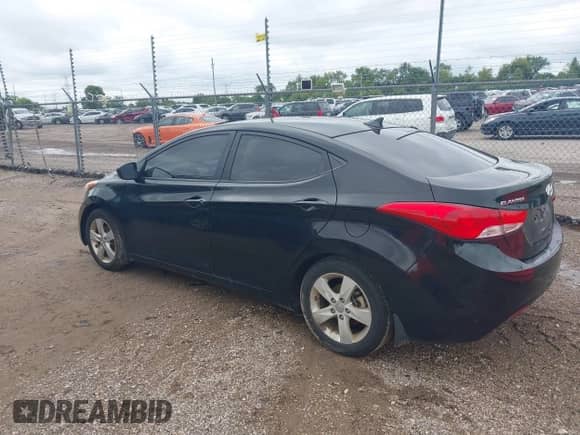 2012 Hyundai Elantra GLS с VIN KMHDH4AE1CU382401, выставлен на аукционе IAAI как лот 43033327 с пробегом 216 045 миль миль и . История ставок и продаж доступна на DreamBid. Изображение 3.