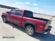 2005 Chevrolet Silverado 1500 Z71 с VIN 2GCEK13T551143145, выставлен на аукционе IAAI как лот 42257668 с пробегом 181 147 миль миль и . История ставок и продаж доступна на DreamBid. Изображение 3.