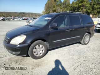 2008 Hyundai Entourage GLS z VIN KNDMC233386049681, wystawiony jako Copart lot #77152094 z przebiegiem 200 756 mil mil oraz Czysty tytuł • Clean title. Historia ofert i sprzedaży dostępna na DreamBid. Obrazek 1.