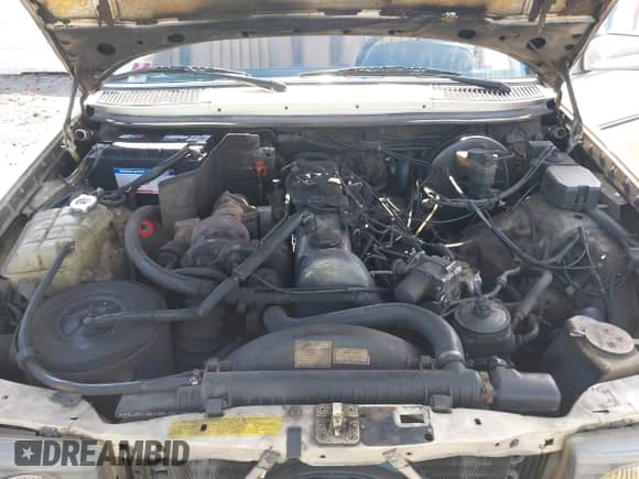 1985 Mercedes-Benz 300 с VIN WDBAB33CXFA210533, выставлен на аукционе IAAI как лот 42653106 с пробегом 248 379 миль миль и . История ставок и продаж доступна на DreamBid. Изображение 10.