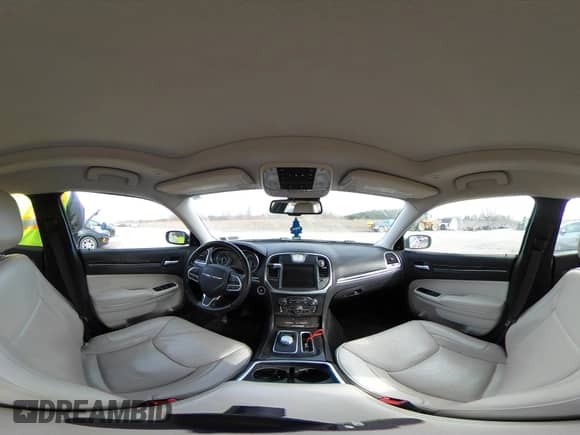 2017 Chrysler 300 C с VIN 2C3CCAKG1HH647930, выставлен на аукционе IAAI как лот 41902096 с пробегом 79 565 миль миль и . История ставок и продаж доступна на DreamBid. Изображение 18.