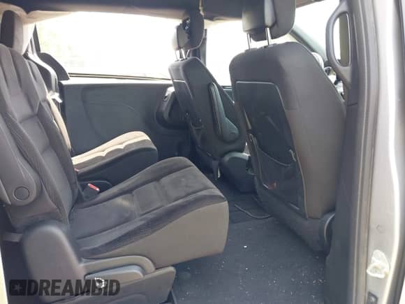 2018 Dodge Grand Caravan SE Plus with VIN 2C4RDGBG2JR197078, listed as a IAAI auction lot 42688105 with 105,958 mi miles and . Bid and sale history available at DreamBid. Image 8.