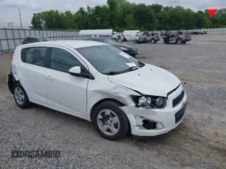 2016 Chevrolet Sonic LS с VIN 1G1JA6SH4G4169280, выставлен на аукционе IAAI как лот 42163877 с пробегом 104 903 миль миль и . История ставок и продаж доступна на DreamBid. Изображение 1.