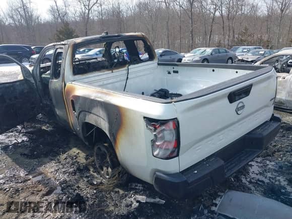 2024 Nissan Frontier S with VIN 1N6ED1CM1RN675481, listed as a IAAI auction lot 41598912 with 1,483 mi miles and . Bid and sale history available at DreamBid. Image 3.