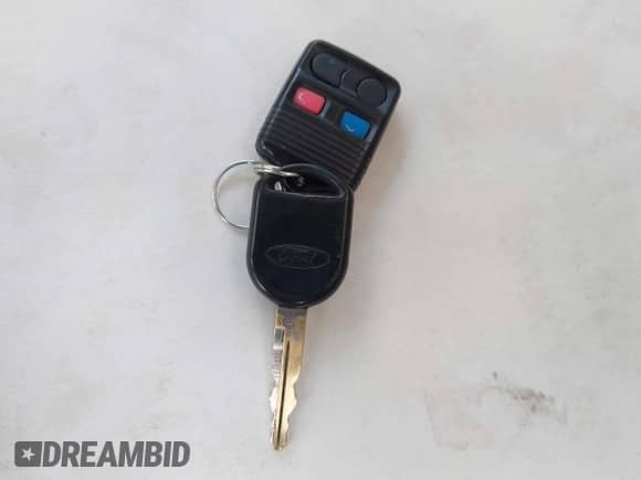 2006 Ford Explorer XLT z VIN 1FMEU73896ZA03371, wystawiony jako IAAI lot #42100572 z przebiegiem 174 804 mil mil oraz . Historia ofert i sprzedaży dostępna na DreamBid. Obrazek 11.