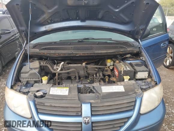2007 Dodge Grand Caravan SXT with VIN 2D4GP44LX7R286724, listed as a IAAI auction lot 43228361 with 160,549 mi miles and . Bid and sale history available at DreamBid. Image 10.