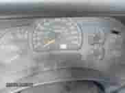 2005 GMC Sierra 1500 Work Truck z VIN 1GTEC14X25Z259554, wystawiony jako IAAI lot #41767027 z przebiegiem Nie podano mil oraz . Historia ofert i sprzedaży dostępna na DreamBid. Obrazek 7.