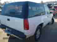 1992 Chevrolet Blazer z VIN 1GNEK18KXNJ324089, wystawiony jako IAAI lot #43531256 z przebiegiem 208 980 mil mil oraz . Historia ofert i sprzedaży dostępna na DreamBid. Obrazek 4.