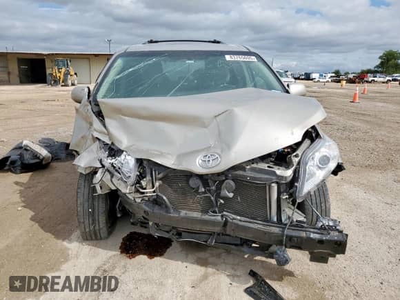 2015 Toyota Sienna XLE с VIN 5TDYK3DC7FS643776, выставлен на аукционе Copart как лот 83765695 с пробегом 192 116 миль миль и Списание • Salvage title. История ставок и продаж доступна на DreamBid. Изображение 5.