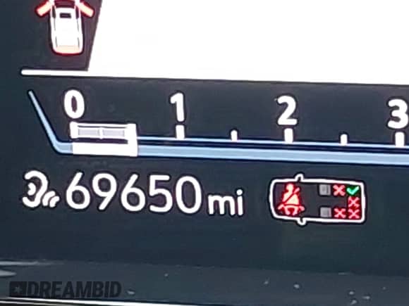 2021 Cadillac Escalade Premium Luxury with VIN 1GYS4BKL9MR247531, listed as a IAAI auction lot 41395941 with 69,650 mi miles and . Bid and sale history available at DreamBid. Image 16.