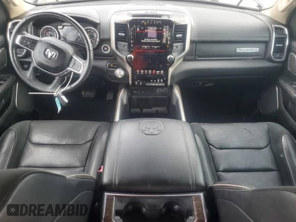 2019 Ram 1500 Laramie z VIN 1C6RREJT3KN617568, wystawiony jako Copart lot #84871435 z przebiegiem 73 674 mil mil oraz Szkoda całkowita • Salvage title. Historia ofert i sprzedaży dostępna na DreamBid. Obrazek 8.