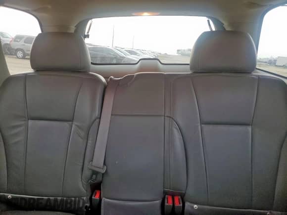 2003 Chevrolet TrailBlazer LT с VIN 1GNDS13S832182061, выставлен на аукционе Copart как лот 60216775 с пробегом 126 248 миль миль и Списание • Salvage title. История ставок и продаж доступна на DreamBid. Изображение 10.