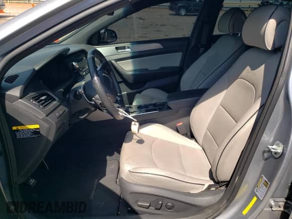 2015 Hyundai Sonata Limited z VIN 5NPE34AB3FH100237, wystawiony jako Copart lot #64431055 z przebiegiem 21 834 mil mil oraz Szkoda całkowita • Salvage title. Historia ofert i sprzedaży dostępna na DreamBid. Obrazek 7.