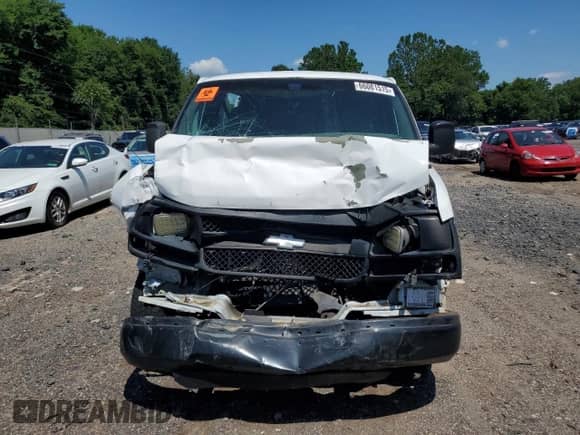 2003 Chevrolet Express Cargo with VIN 1GCHG39U531219850, listed as a Copart auction lot 66081515 with 113,575 mi miles and Salvage title. Bid and sale history available at DreamBid. Image 5.
