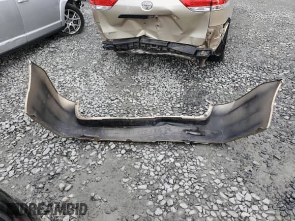 2014 Toyota Sienna L with VIN 5TDZK3DC8ES414753, listed as a Copart auction lot 84929825 with 135,056 mi miles and Clean title. Bid and sale history available at DreamBid. Image 13.