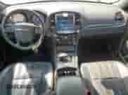 2014 Chrysler 300 S с VIN 2C3CCAGG2EH361542, выставлен на аукционе Copart как лот 81087275 с пробегом 148 922 миль миль и Списание • Salvage title. История ставок и продаж доступна на DreamBid. Изображение 8.