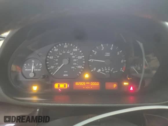 2006 BMW 3 Series 325Ci with VIN WBABW33466PX87086, listed as a Copart auction lot 80641035 with 182,809 mi miles and Clean title. Bid and sale history available at DreamBid. Image 9.