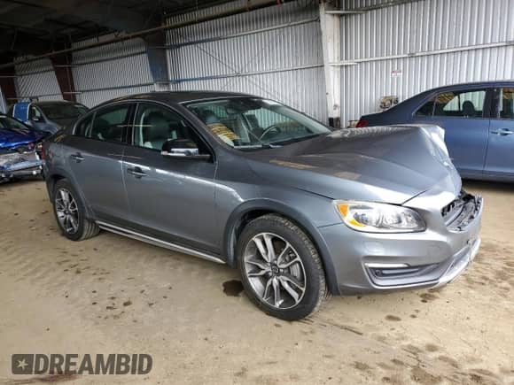 2016 Volvo S60 T5 Platinum с VIN YV4612UM9G2000798, выставлен на аукционе Copart как лот 51291625 с пробегом 79 181 миль миль и Списание • Salvage title. История ставок и продаж доступна на DreamBid. Изображение 4.
