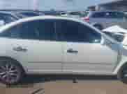 2006 Hyundai Azera SE z VIN KMHFC46FX6A086839, wystawiony jako IAAI lot #42725645 z przebiegiem Nie podano mil oraz . Historia ofert i sprzedaży dostępna na DreamBid. Obrazek 12.