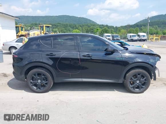 2023 Dodge Hornet GT Plus z VIN ZACNDFBN9P3A02878, wystawiony jako IAAI lot #42838814 z przebiegiem 62 480 mil mil oraz . Historia ofert i sprzedaży dostępna na DreamBid. Obrazek 14.