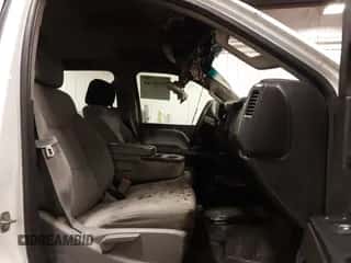 2015 Chevrolet Silverado 2500HD Work Truck z VIN 1GC1CUEG8FF641153, wystawiony jako IAAI lot #42950169 z przebiegiem Nie podano mil oraz . Historia ofert i sprzedaży dostępna na DreamBid. Obrazek 5.