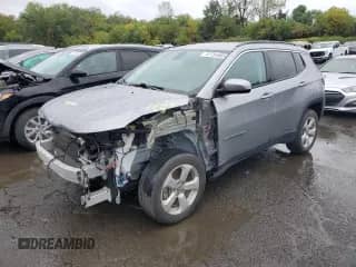 2019 Jeep Compass Latitude с VIN 3C4NJDBB6KT760870, выставлен на аукционе Copart как лот 81754065 с пробегом 40 715 миль миль и Списание • Salvage title. История ставок и продаж доступна на DreamBid. Изображение 1.