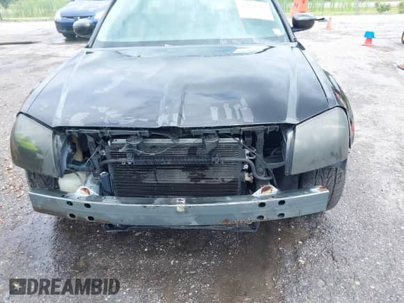 2006 Dodge Magnum R/T with VIN 2D4GV57266H208945, listed as a IAAI auction lot 42420502 with 150,759 mi miles and . Bid and sale history available at DreamBid. Image 6.