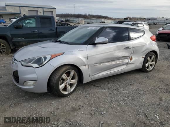 2014 Hyundai Veloster с VIN KMHTC6AD5EU207343, выставлен на аукционе Copart как лот 48344685 с пробегом Не указан миль и На запчасти • Non repairable. История ставок и продаж доступна на DreamBid. Изображение 1.