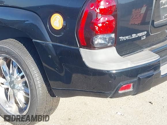 2005 Chevrolet TrailBlazer LT с VIN 1GNDS13S552183042, выставлен на аукционе IAAI как лот 43379851 с пробегом Не указан миль и . История ставок и продаж доступна на DreamBid. Изображение 14.
