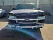 2005 Chevrolet Silverado 1500 Work Truck z VIN 1GCEC19X15Z274555, wystawiony jako Copart lot #81807615 z przebiegiem 88 801 mil mil oraz Szkoda całkowita • Salvage title. Historia ofert i sprzedaży dostępna na DreamBid. Obrazek 5.