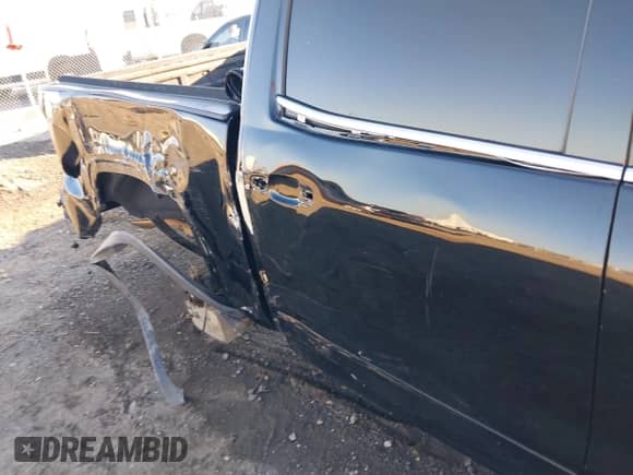 2014 GMC Sierra 1500 SLE z VIN 3GTU2UEC5EG389159, wystawiony jako IAAI lot #43355380 z przebiegiem 163 162 mil mil oraz . Historia ofert i sprzedaży dostępna na DreamBid. Obrazek 20.