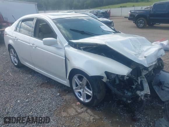 2006 Acura TL z VIN 19UUA66236A019866, wystawiony jako IAAI lot #42356049 z przebiegiem Nie podano mil oraz . Historia ofert i sprzedaży dostępna na DreamBid. Obrazek 18.