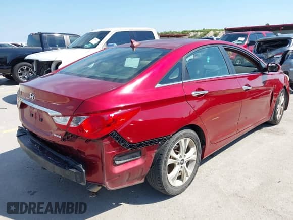 2011 Hyundai Sonata Limited with VIN 5NPEC4AC2BH143907, listed as a IAAI auction lot 43142066 with 194,877 mi miles and . Bid and sale history available at DreamBid. Image 4.