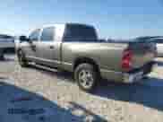 2007 Dodge 1500 SLT z VIN 3D7KR19D67G825885, wystawiony jako Copart lot #46175865 z przebiegiem 167 971 mil mil oraz Szkoda całkowita • Salvage title. Historia ofert i sprzedaży dostępna na DreamBid. Obrazek 2.