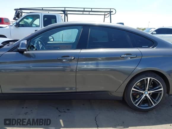 2018 BMW 4 Series 440i с VIN WBA4J5C5XJBF07996, выставлен на аукционе IAAI как лот 42361352 с пробегом 62 365 миль миль и . История ставок и продаж доступна на DreamBid. Изображение 14.