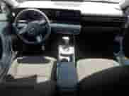 2025 Hyundai Kona SE с VIN KM8HACAB6SU253509, выставлен на аукционе Copart как лот 64120525 с пробегом 5 431 миль миль и Списание • Salvage title. История ставок и продаж доступна на DreamBid. Изображение 8.