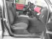 2023 Toyota Tacoma SR5 z VIN 3TMAZ5CN4PM206492, wystawiony jako IAAI lot #43245492 z przebiegiem 38 089 mil mil oraz . Historia ofert i sprzedaży dostępna na DreamBid. Obrazek 5.