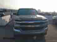 2018 Chevrolet Silverado 1500 LT z VIN 3GCPCREC5JG386053, wystawiony jako IAAI lot #43505435 z przebiegiem 131 243 mil mil oraz . Historia ofert i sprzedaży dostępna na DreamBid. Obrazek 12.