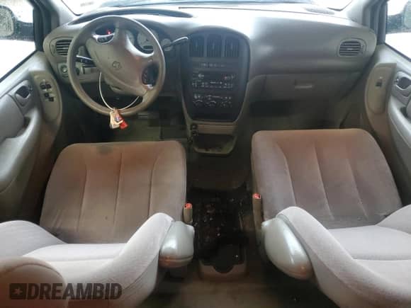2002 Dodge Caravan EX z VIN 2B4GP74L72R590162, wystawiony jako Copart lot #57000865 z przebiegiem 294 260 mil mil oraz Czysty tytuł • Clean title. Historia ofert i sprzedaży dostępna na DreamBid. Obrazek 8.