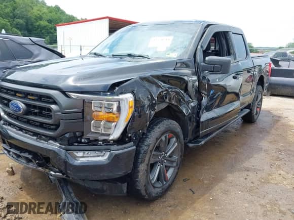 2023 Ford F-150 XL z VIN 1FTEW1EP9PFA71124, wystawiony jako IAAI lot #42570219 z przebiegiem 43 589 mil mil oraz . Historia ofert i sprzedaży dostępna na DreamBid. Obrazek 23.