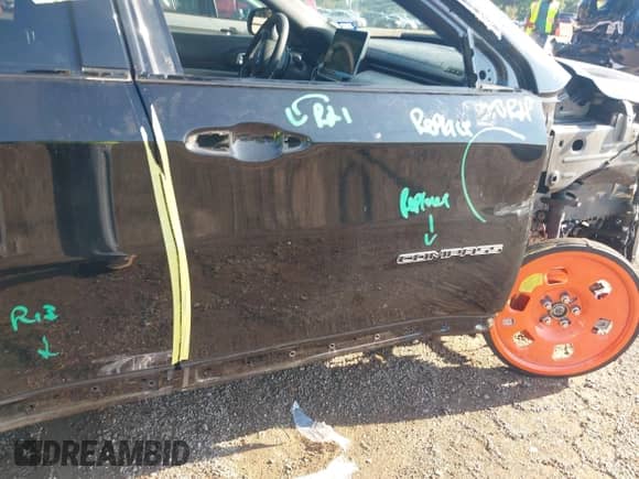2024 Jeep Compass Latitude with VIN 3C4NJDBN7RT146382, listed as a IAAI auction lot 43130328 with 5,596 mi miles and . Bid and sale history available at DreamBid. Image 20.
